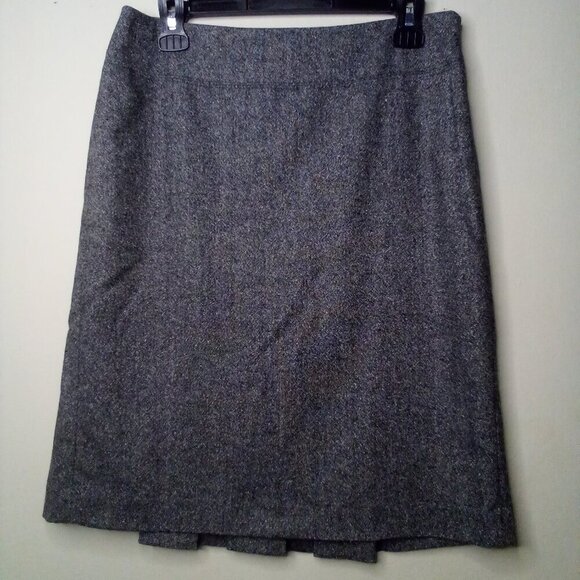 LOFT Dresses & Skirts - Ann Taylor Loft Skirt Women 4 Classic Wool Blend Gray